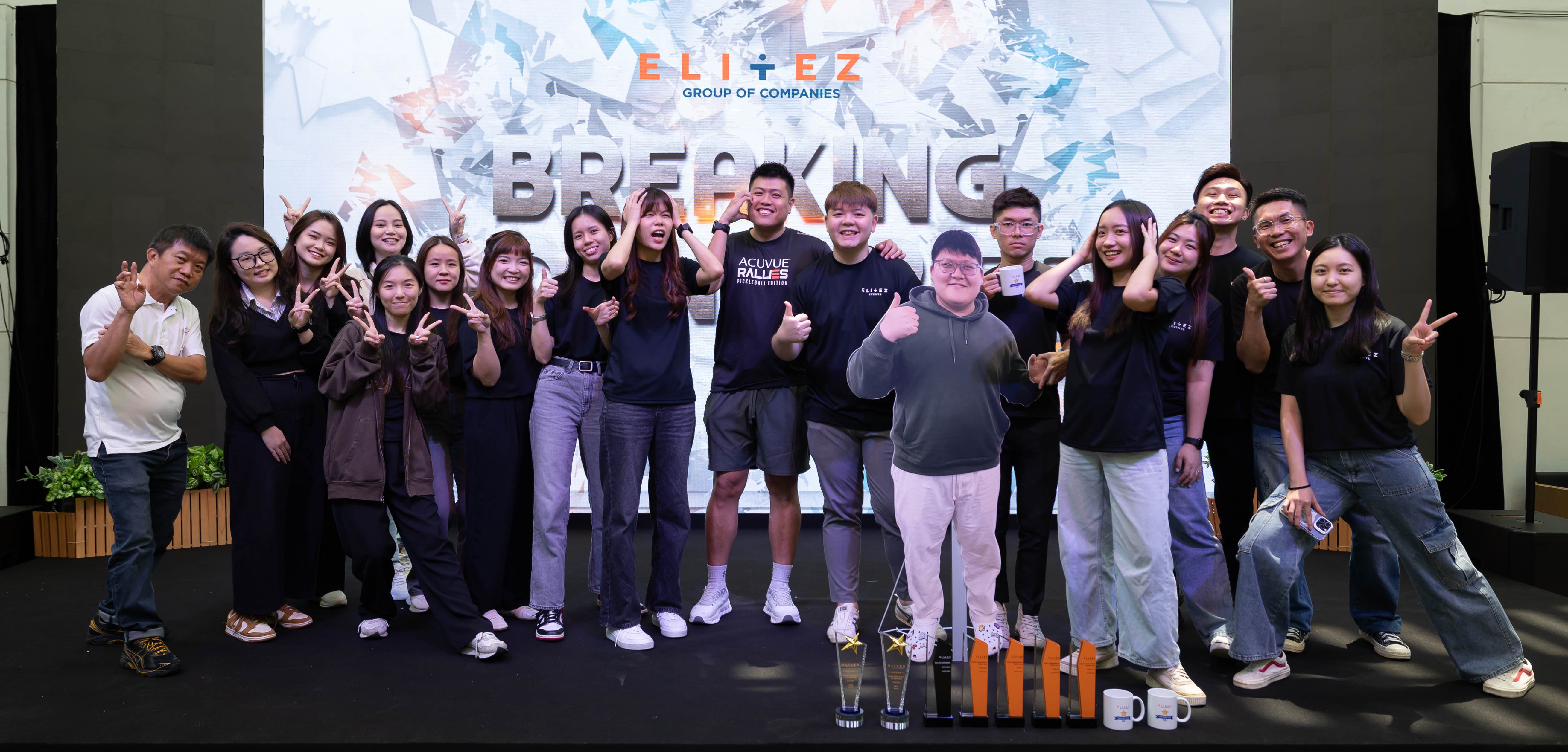 Elitez Events team at company townhall